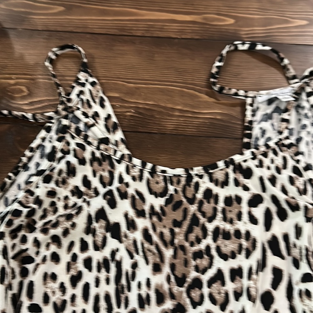 Leopard romper - Picture 3 of 4
